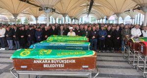 Öğretmen baba ve kızı zehirlenerek hayatını kaybetti