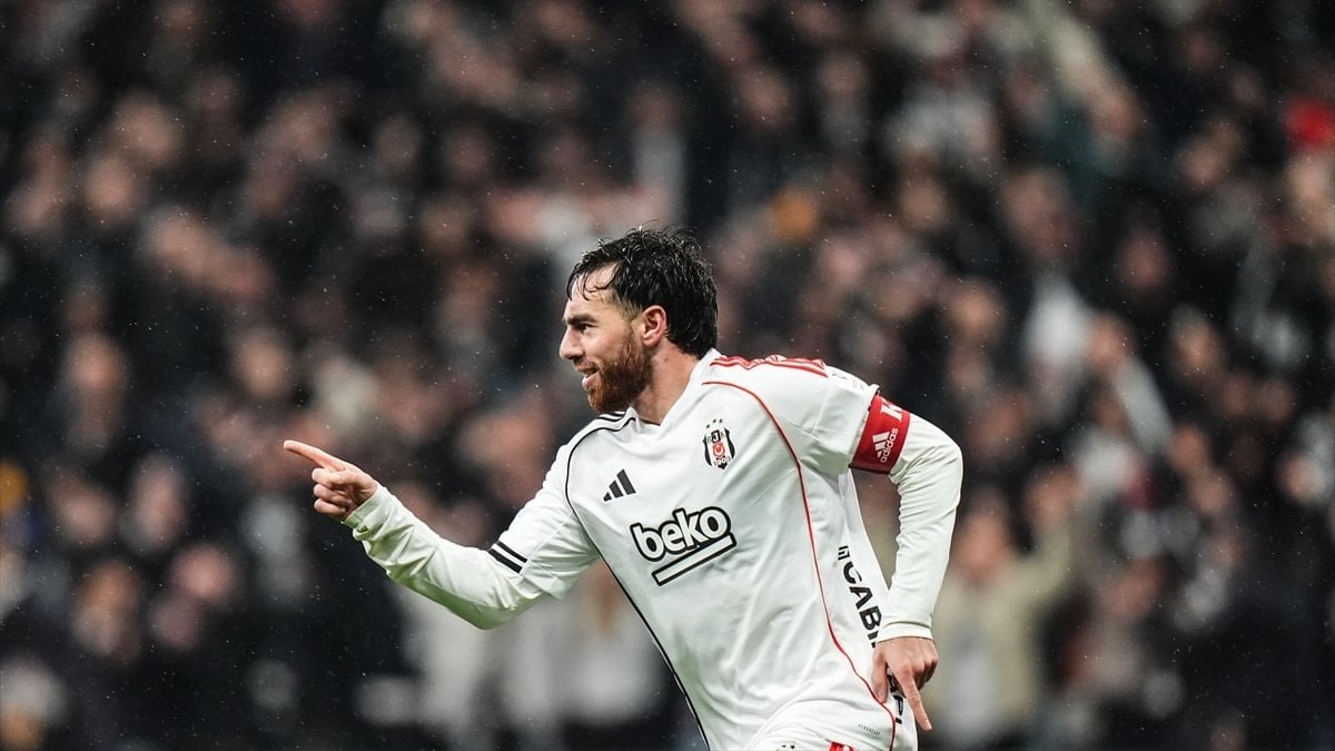 Orkun Kökçü, gollerine devam ediyor