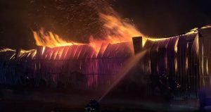 Osmaniye’de kağıt fabrikasında yangın