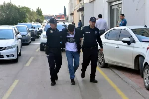 Otomobilde Tehlikeli Hareket: 2 Bin Lira Ceza