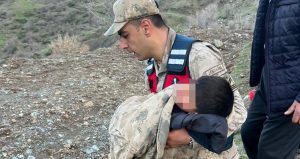 Oyun oynarken kaybolan 3 yaşındaki Emir bulundu