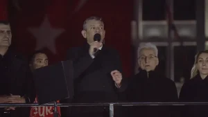 Özgür Özel: Millet 365 Gündür Darbeye Direniyor