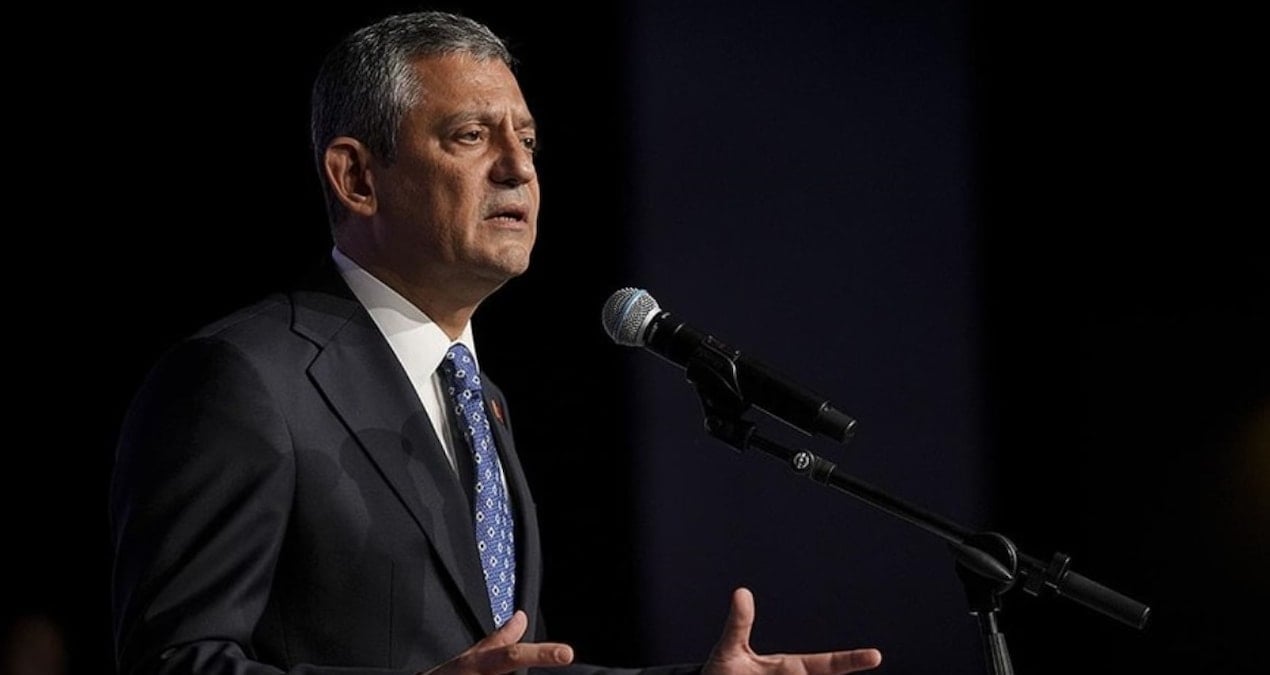 Özgür Özel’den AKP’li vekillerine Akın Gürlek SMS’i