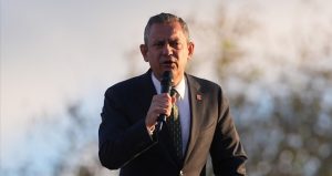 Özgür Özel’den çok konuşulacak ‘Muhittin Böcek’ mesajı…