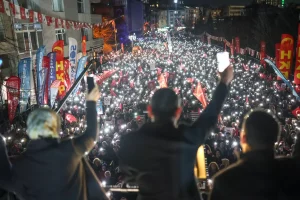 Özgür Özel’den Eyüpsultan’da Miting