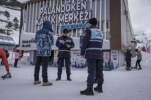 Palandöken’de Jandarma Güvenliği Sürdürüyor