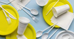 Plastik çatal, tabak ve pipetler yasaklanıyor: Yerine bu ürünler gelecek