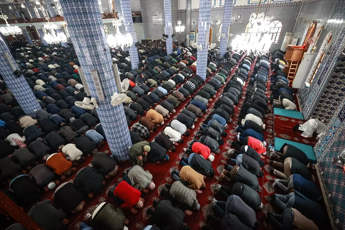 Ramazan Bayramı Namazı Coşkusu