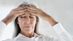 Ramazan’da baş ağrısıyla nasıl mücadele edilir: Sahura kadar 2,5 su tüketilmeli