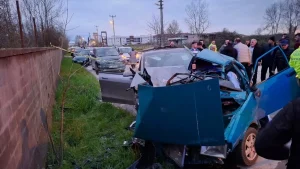 Sakarya’da otomobil ile SUV tipi aracın çarpıştığı kazada 1 kişi öldü