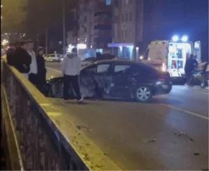 Samsun’da Kediye Çarpmamak İçin Korkuluklara Çarpan Araçta Yaralılar