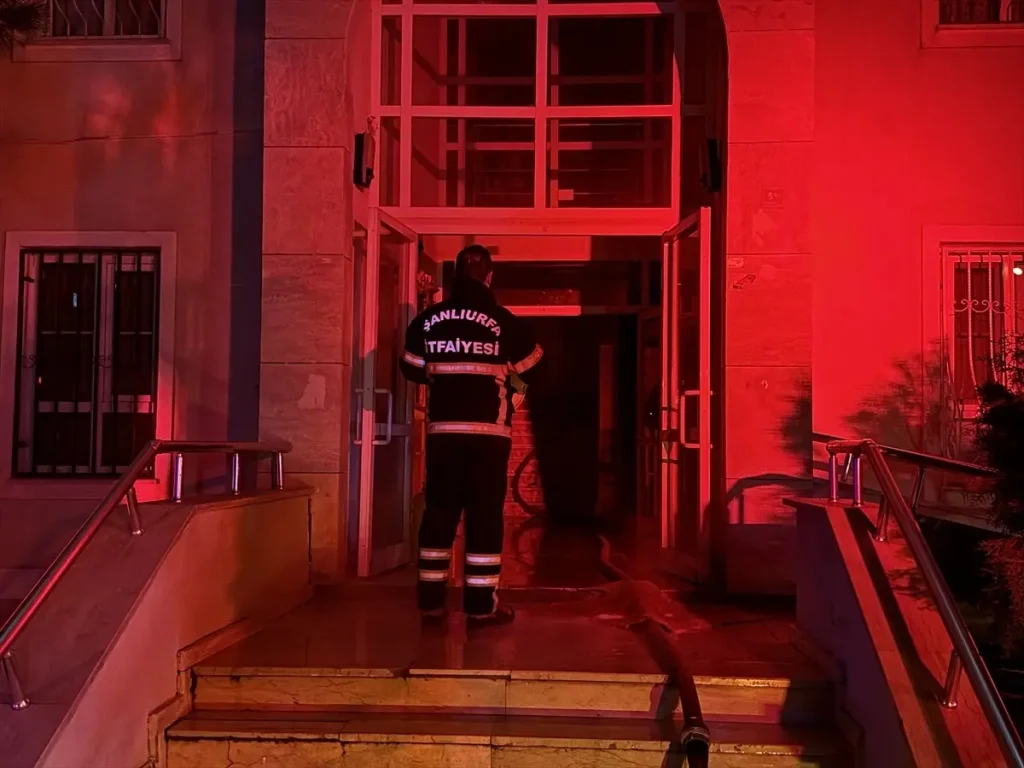 Şanlıurfa’da Elektrik Panosunda Yangın