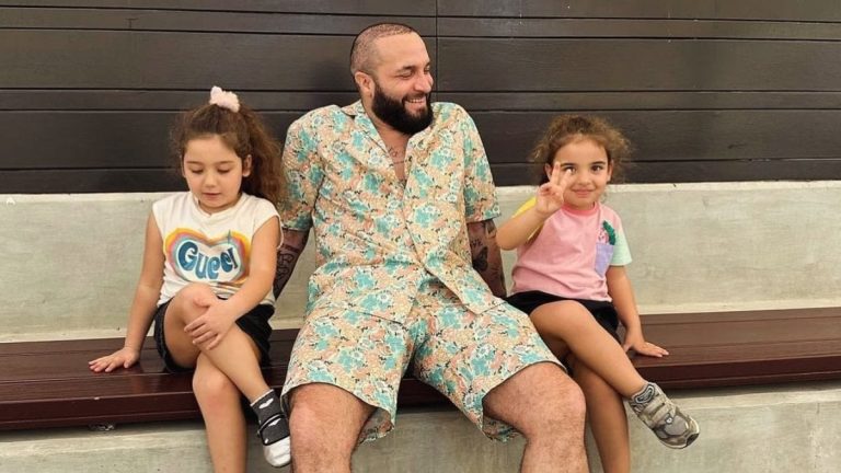 Şarkıcı Berkay kesenin ağzını açtı! Eşine 55 milyon TL’lik hediye aldı