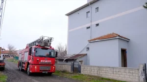 Şarkışla’da Soba Yangını: 2 Kişi Hastaneye Kaldırıldı