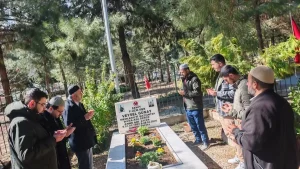 Şehit Piyade Onbaşı Veysel Günay, şehadetinin yıl dönümünde kabri başında anıldı