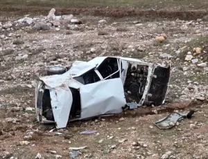 Siirt’te Otomobil Devrildi: 3 Yaralı