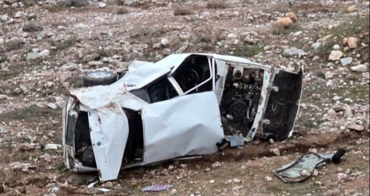 Siirt’te otomobil devrildi: 3 yaralı