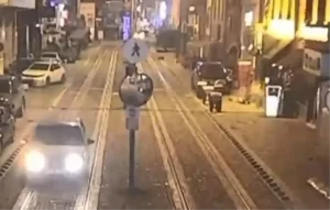 Silahlı Saldırının Anı Güvenlik Kamerasında