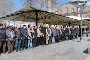 Sinan Ergüven Son Yolculuğuna Uğurlandı