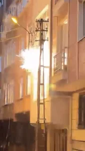 Şişli’de Elektrik Direğinde Patlama