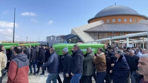 Sivas’ta Aile İçi Cinayet: Baba ve Oğul Toprağa Verildi