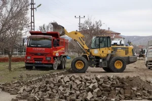 Sivas’ta Yol Yenileme Çalışmaları Başladı