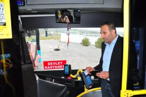 Soma’nın İlk Kadın Otobüs Şoförü: Derda Aktaş