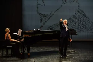 Suat Arıkan’ın 50 Yıl Sanat Yolculuğu