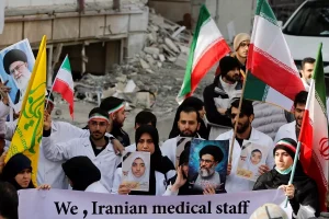 Tahran’da Sağlık Merkezlerine Protesto