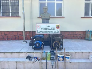 Tarihi Eser Operasyonu: 7 Sikke ve Minyatür Heykel Ele Geçirildi