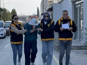 Tartışma Kanlı Bitti: Kadın Eşini Bıçakla Yaraladı