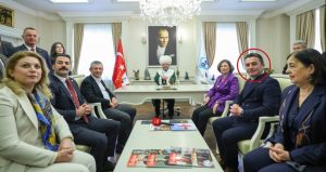 Tehdit edilen başkana korumayı vermediler