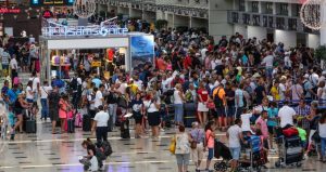 Tek bir çağrıyla Türkiye seyahatlerini apar topar iptal ettiler