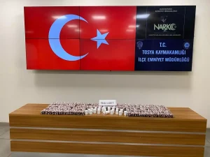Tosya’da Uyuşturucu Operasyonu: 9 Bin 642 Hap Ele Geçirildi