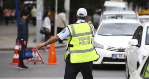 Trafik tartışmasında araçtan indi, 180 bin lira ceza yedi