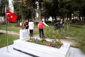 Trakya’da şehitlikler bayrama hazırlanıyor