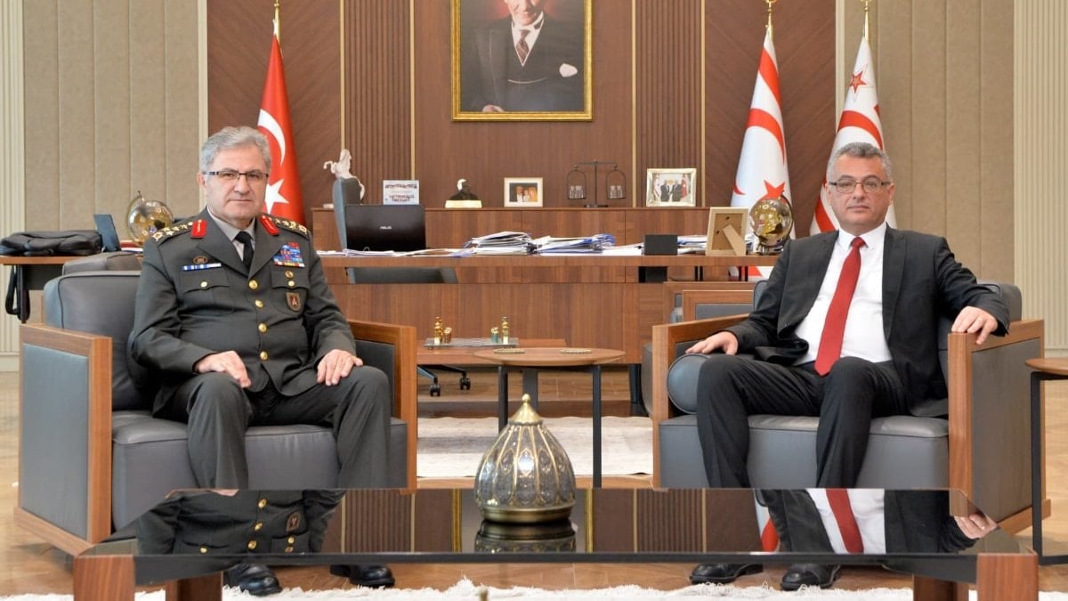 Tufan Erhürman, Kara Kuvvetleri Komutan’ın Metin Tokel’i kabul etti