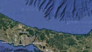 Türk sahipli petrol tankerine çifte saldırı