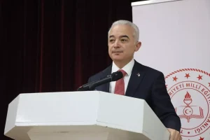 Türkiye’nin İkinci Astronotu Öğrencilerle Buluştu