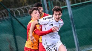 U19 liginde Beşiktaş, Galatasaray’ı tek golle geçti