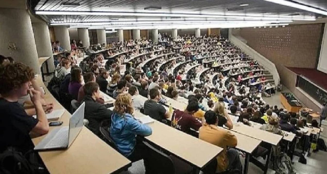 Üniversiteler 3 yıla düşecek mi? YÖK’ten cevap geldi