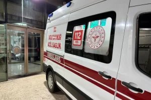 Uygunsuz vaziyette yakaladığı eşi ile dayısına kurşun yağdırdı