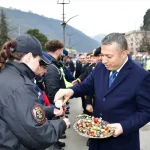 Vali Şahin’den Şehitlik Ziyareti