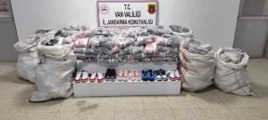 Van’da Gümrük Kaçağı Malzemeler Ele Geçirildi
