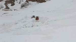 Van’da Karla Mücadele: 230 Yerleşim Yeri Ulaşıma Açıldı