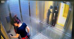 Verdiği parayı alamayan kadın, eski sevgilisinin evine pompalıyla ateş açtı