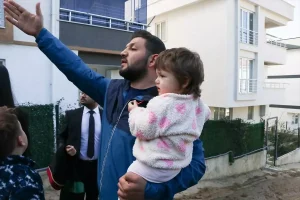 Yalova’da Baba ve Kızı Darbedildi