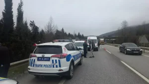 Yalova’da İşçi Servisi Devrildi: 1 Ölü, 20 Yaralı