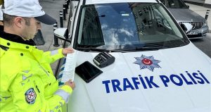 Yeni trafik cezaları yürürlükte: Kuralları ihlal edenlere 460 bin TL’ye kadar ceza kesildi