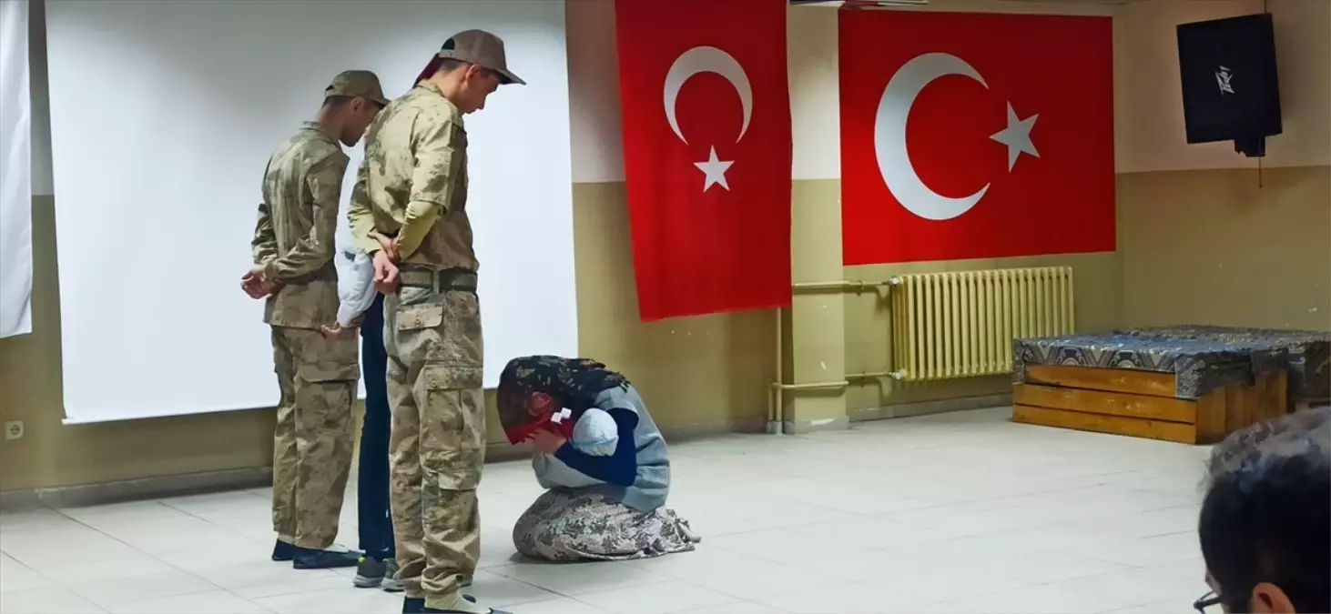 Yeşilyurt ilçesinde şehitler anıldı